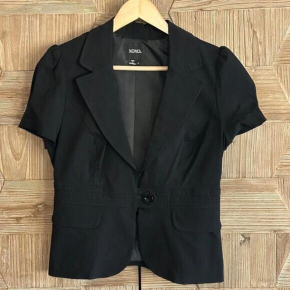 NWT XOXO Women's Black Short Sleeve Blazer Size L Single Button Office - Picture 1 of 4